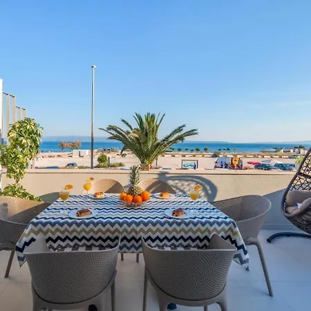 Apartament Beachfront *